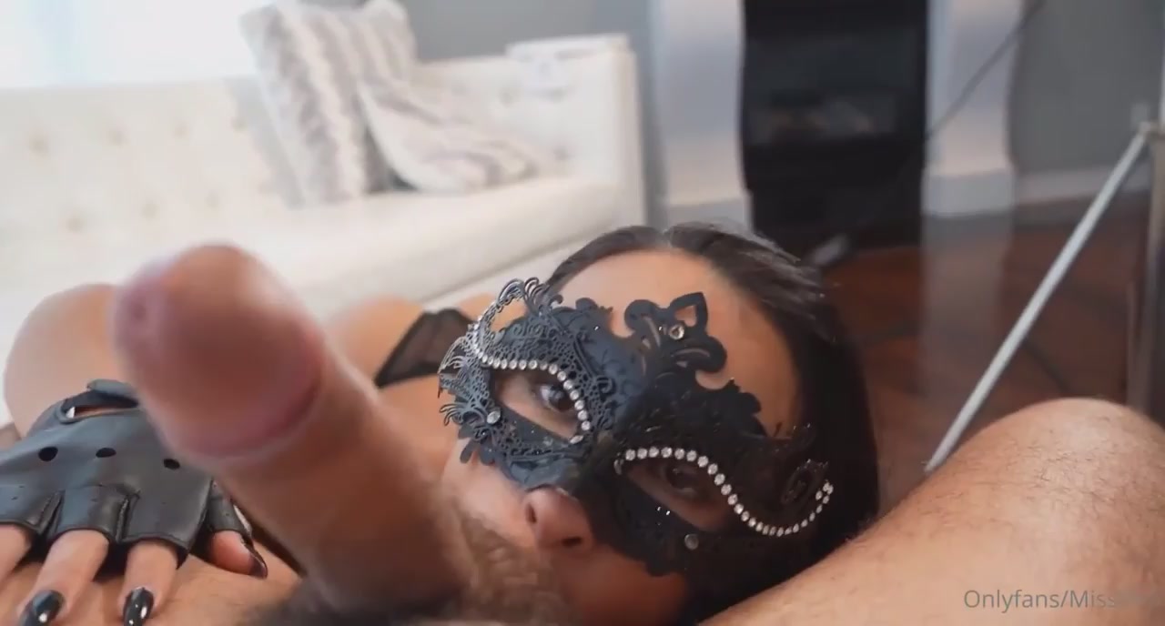 OnlyFans MissLexa New UPS cosplay SexTape