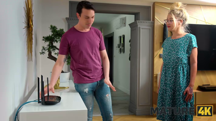 Mature4k – Larissa Leite – The Neighbor Makeover