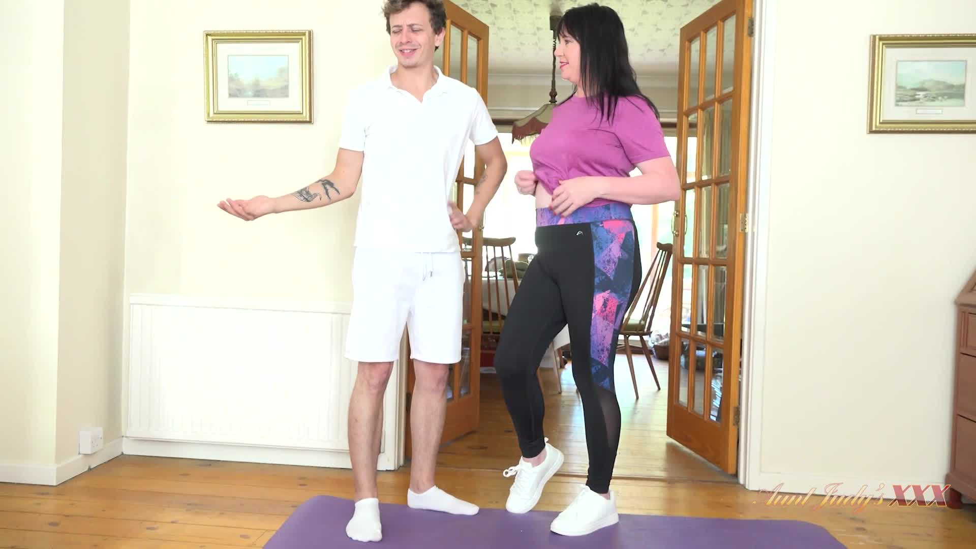 AuntJudysXXX – Kjirsten – Busty Mature MILF Kjirstens New Personal Trainer Really Gives Her A Workout