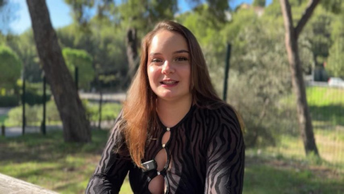 JacquieEtMichelTV – Lily – 23 Totally Lets Go