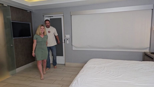 OnlyFans – Mrs Robinson – Hot Wife Date