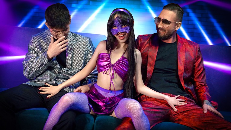 FamilyStrokes – Ronnie Violet – Spitroast Me Just Dont Tell Mom Im a Stripper Ronnies Secret Revealed