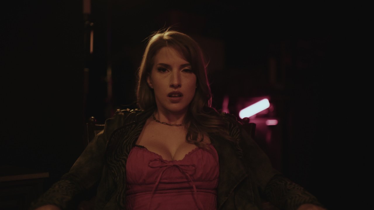 Elegantangel -Octavia Red – Chapter Three: Double Exposure